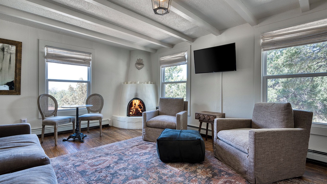 Photo of Livingroom in Tesuque