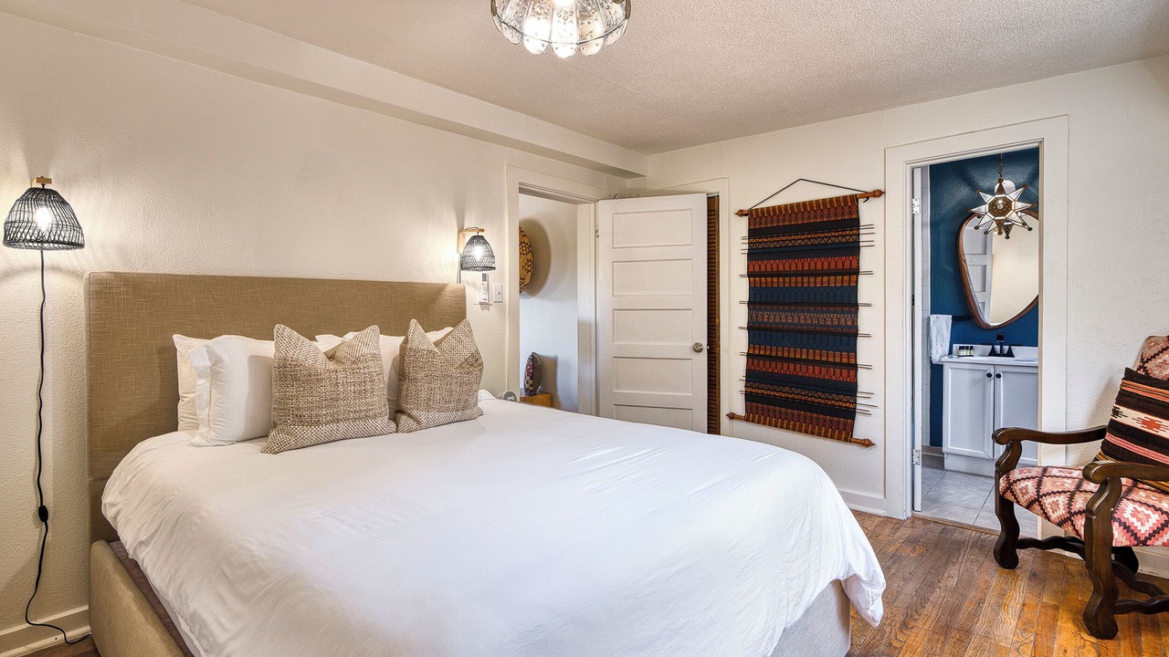 Photo of Bedroom in Tesuque