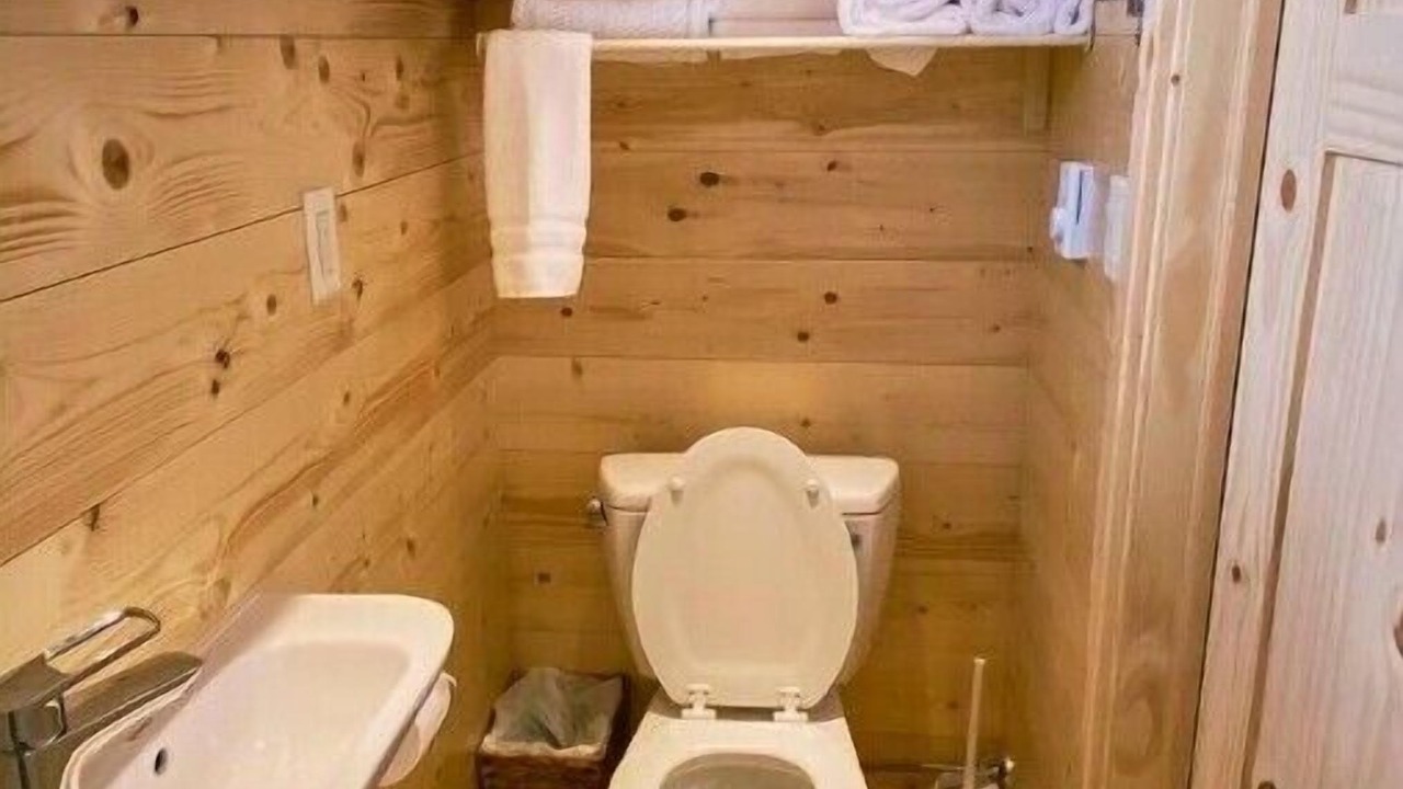 Photo of Bathroom in Arroyo Hondo