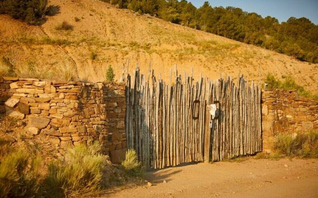 Photo of Others in Arroyo Hondo
