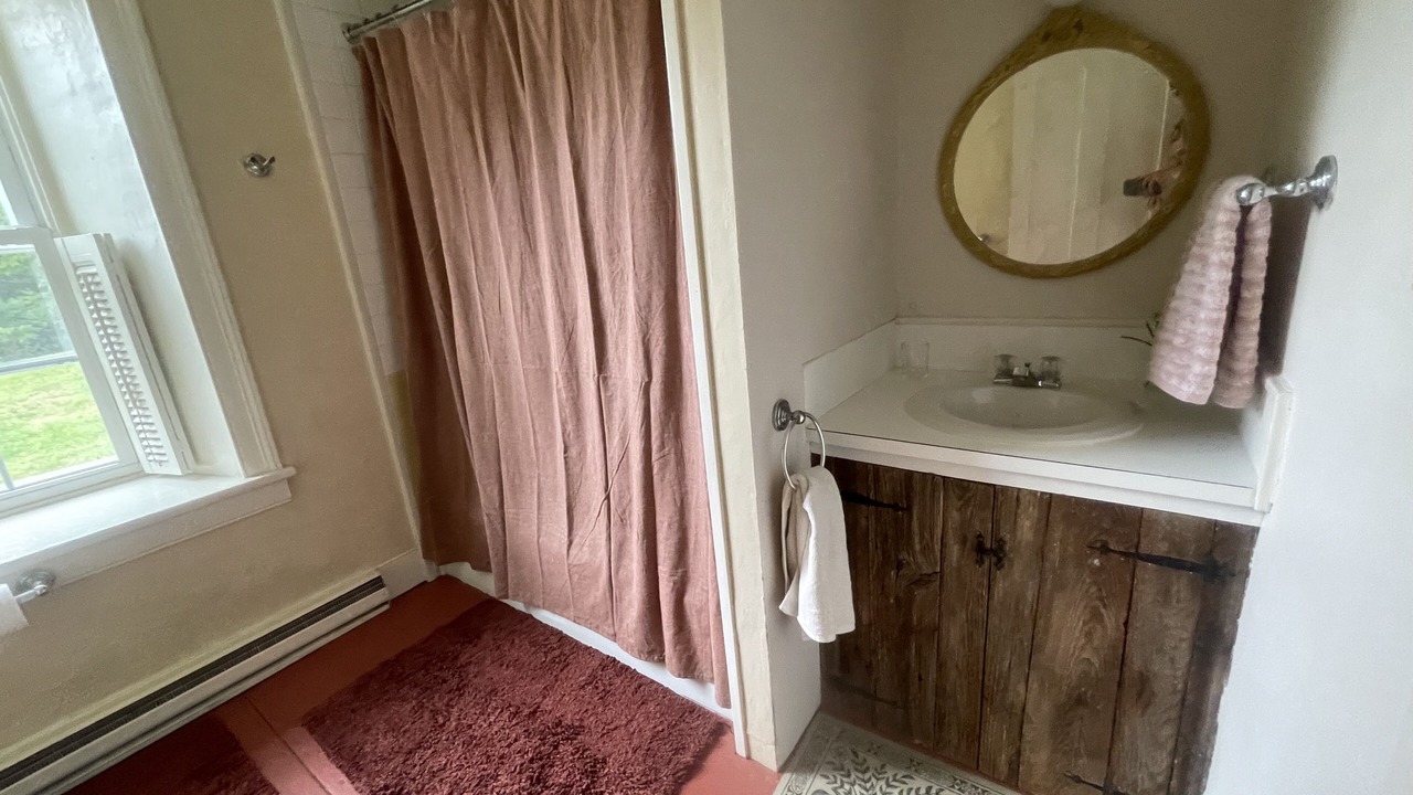 Photo of Bathroom in Rockingham