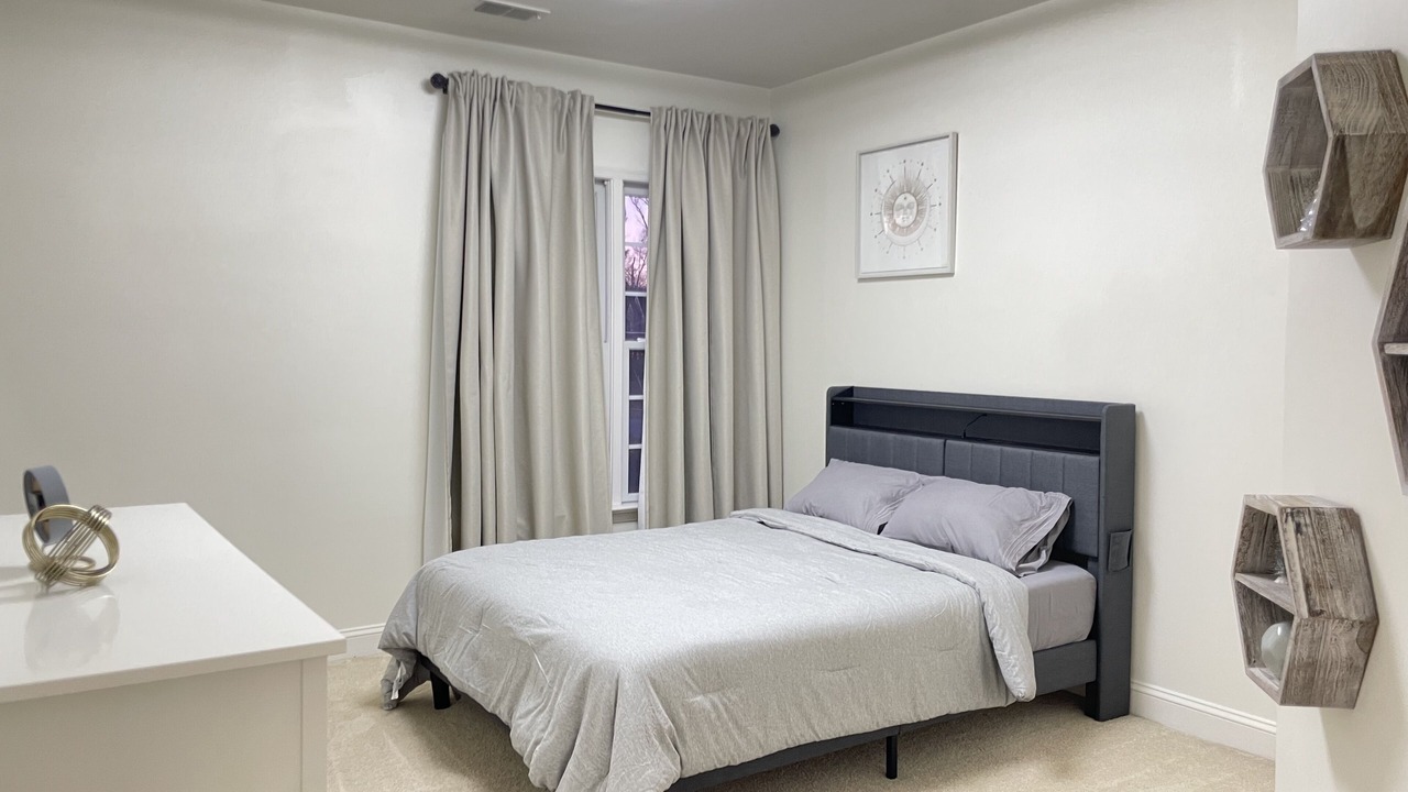 Photo of Bedroom in North Springfield