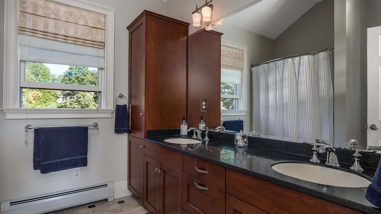 Photo of Bathroom in Cape Neddick