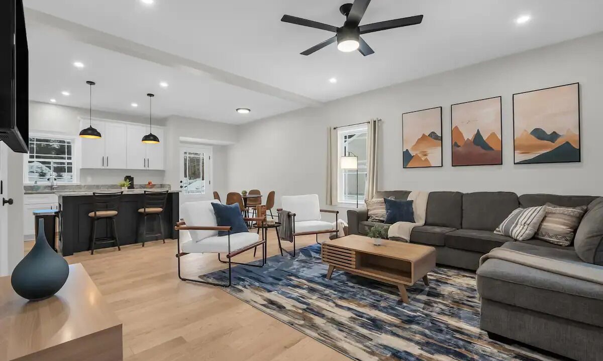 Photo of Livingroom in Athol