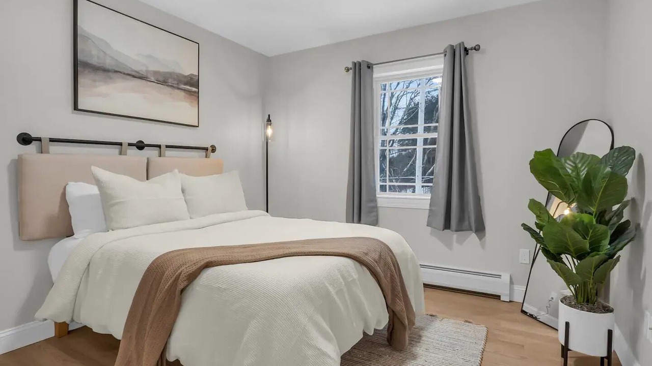 Photo of Bedroom in Athol