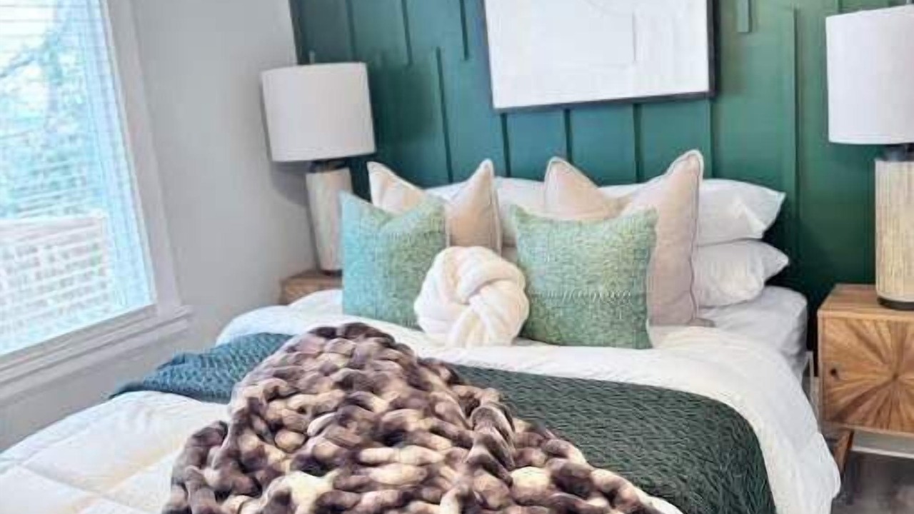 Photo of Bedroom in Midway