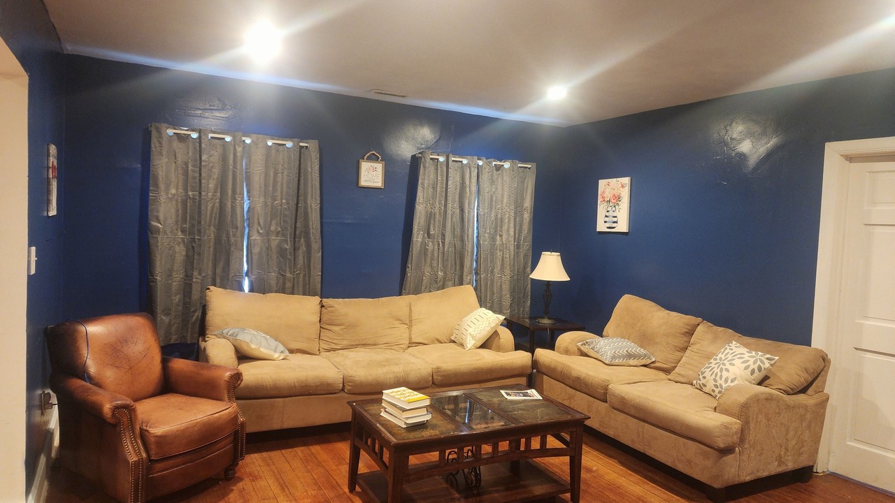 Photo of Livingroom in Meriden