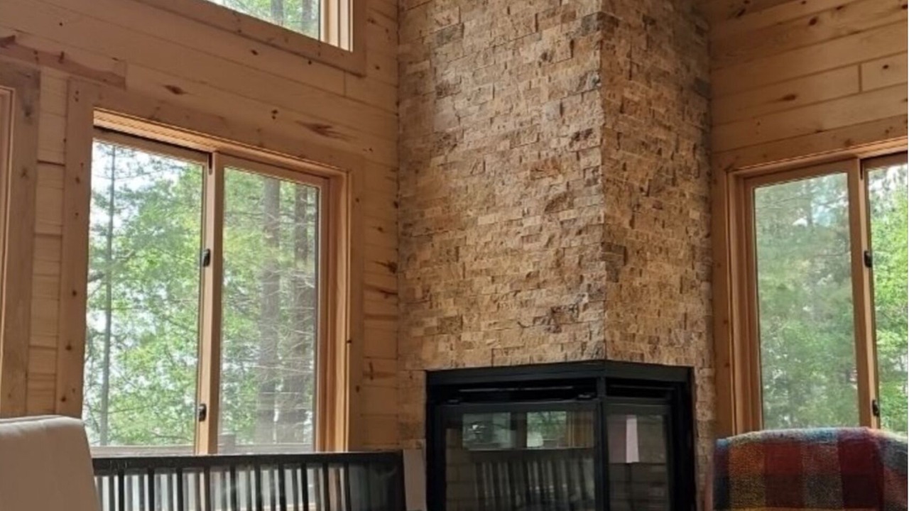 Photo of Livingroom in Markville