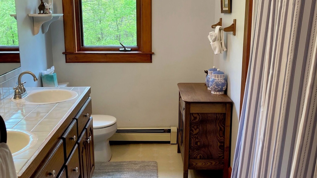 Photo of Bathroom in Gill
