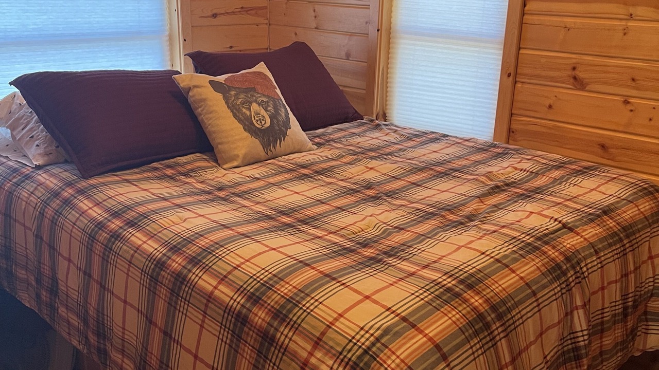 Photo of Bedroom in Arbor Vitae