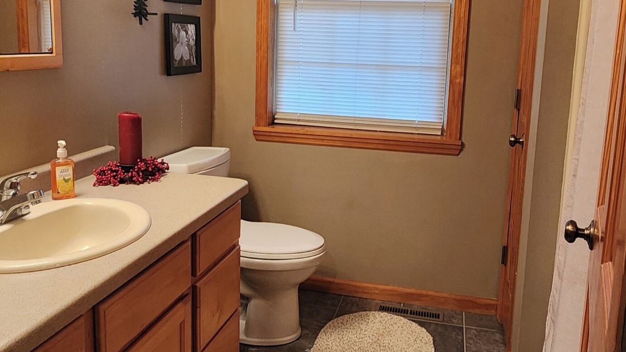 Photo of Bathroom in Weyerhaeuser