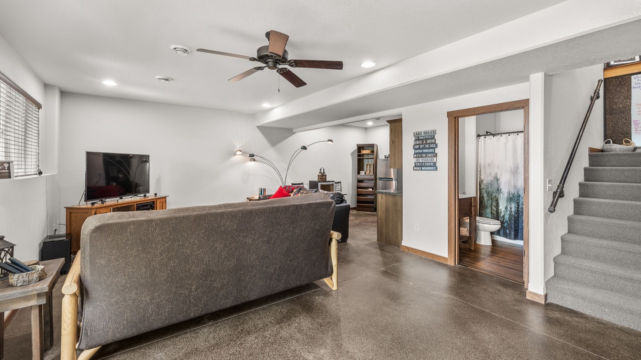 Photo of Livingroom in Gleason