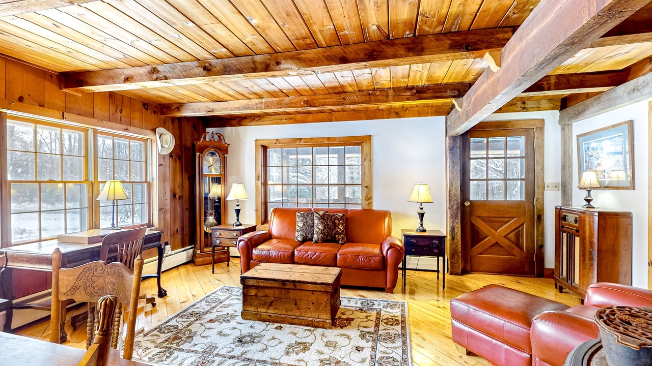 Photo of Livingroom in Chestertown