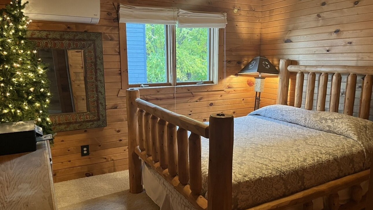 Photo of Bedroom in Harpers Ferry