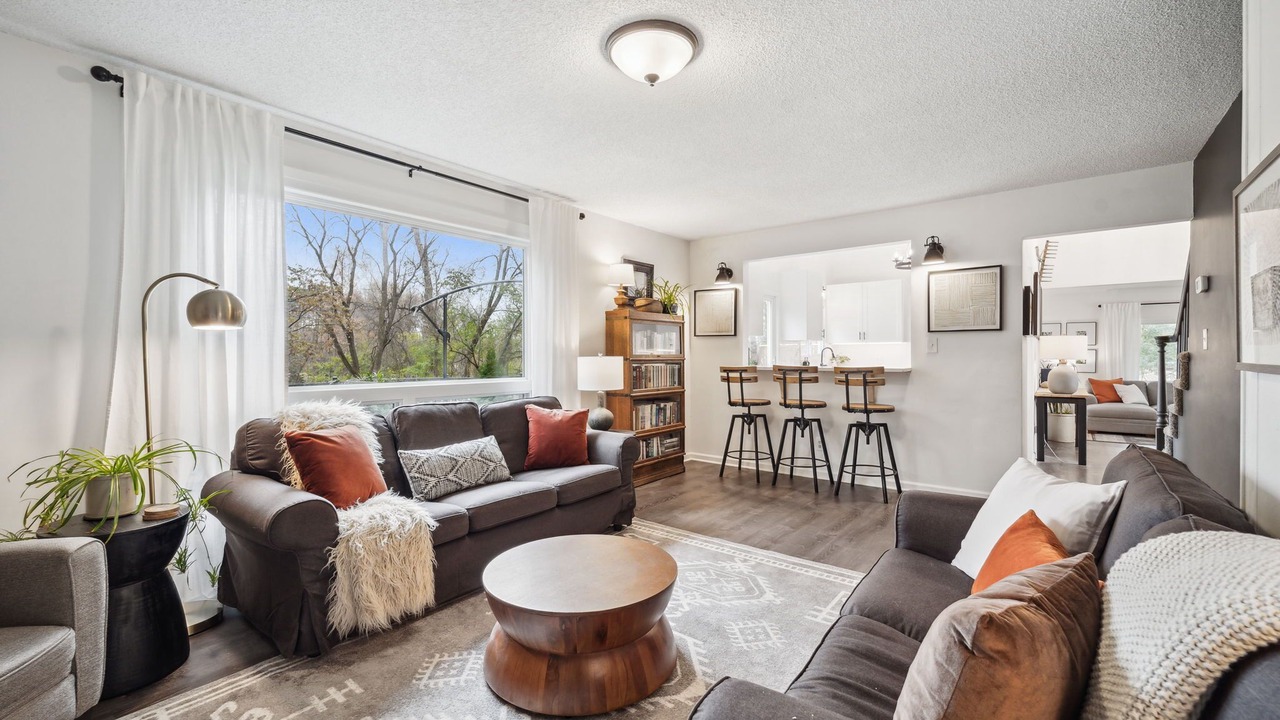 Photo of Livingroom in Tonka Bay