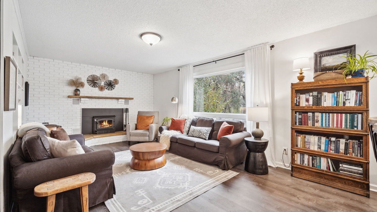 Photo of Livingroom in Tonka Bay