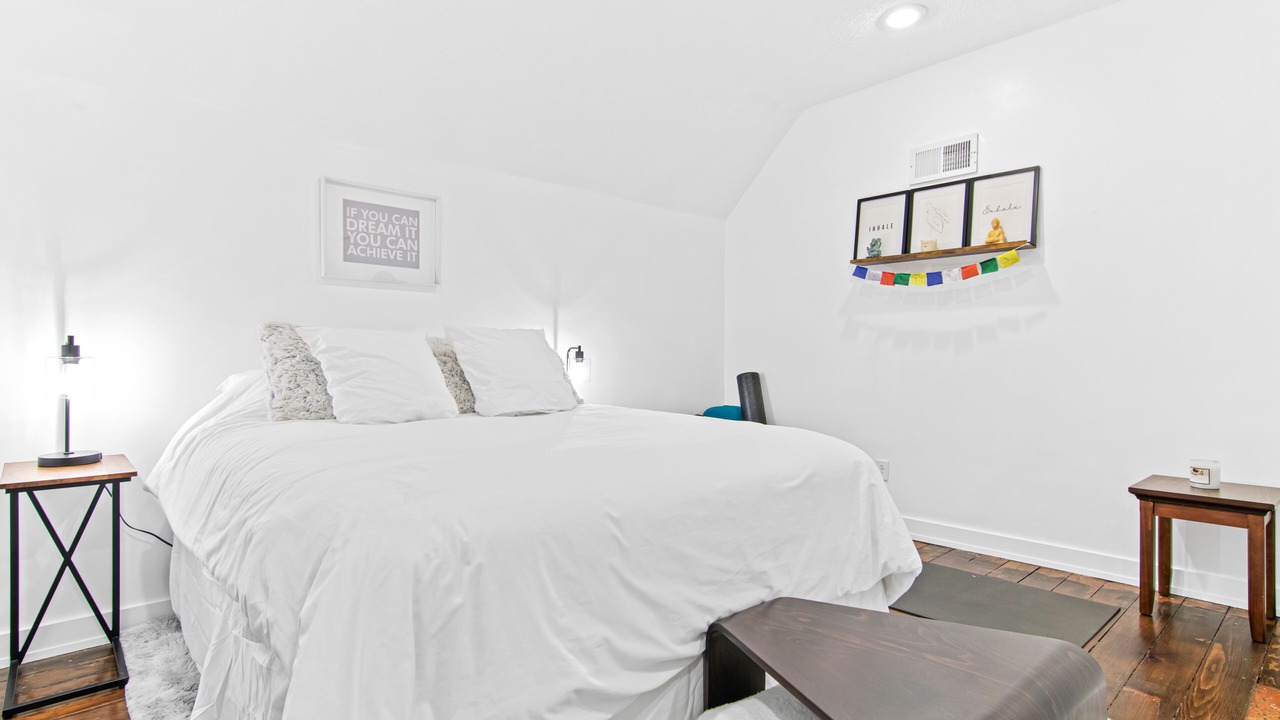 Photo of Bedroom in North End