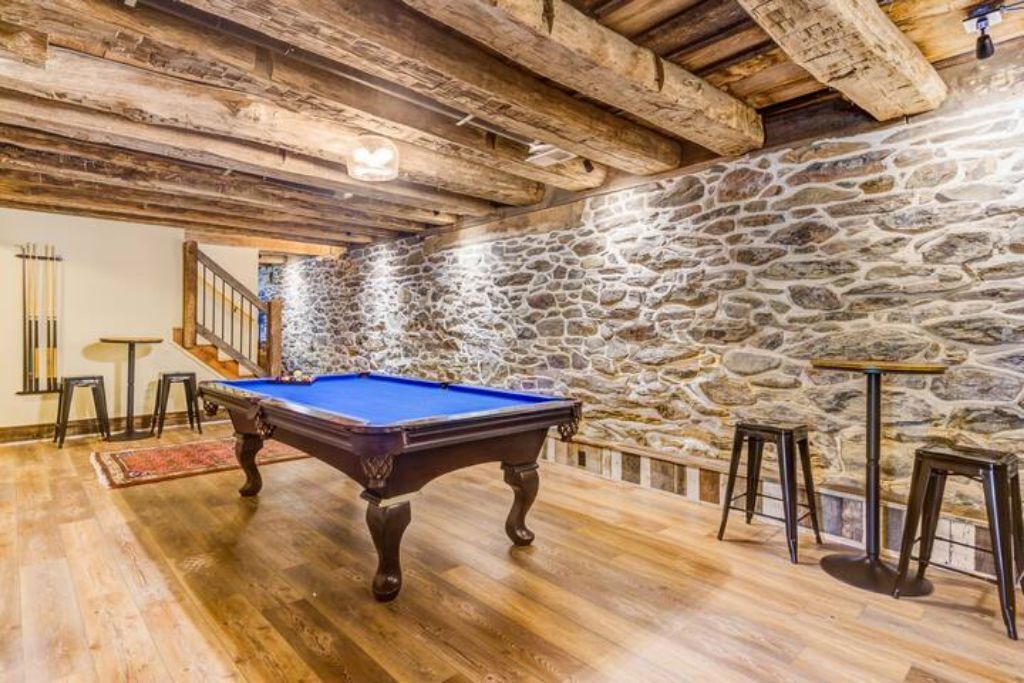 Photo of Bedroom in Round Hill
