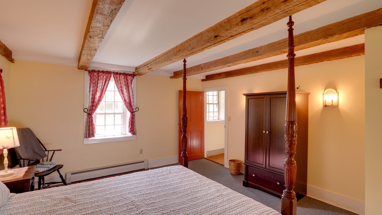 Photo of Bedroom in Canaan