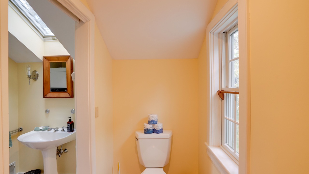 Photo of Bathroom in Canaan