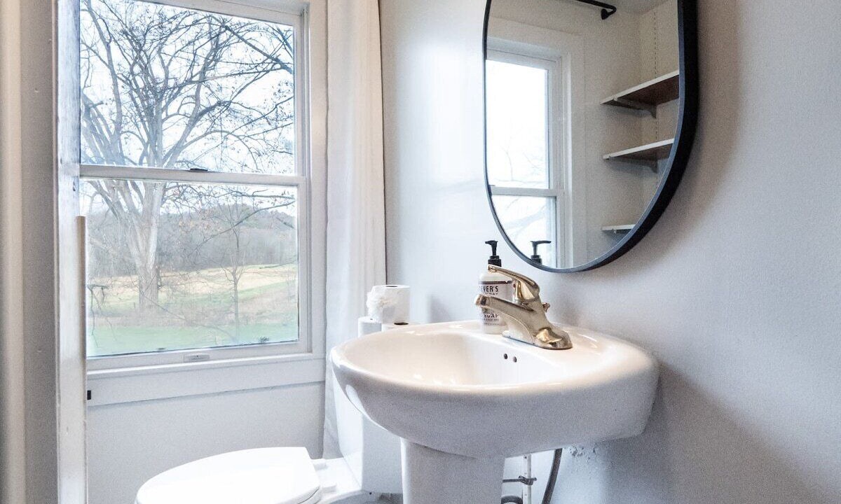 Photo of Bathroom in Hillsdale