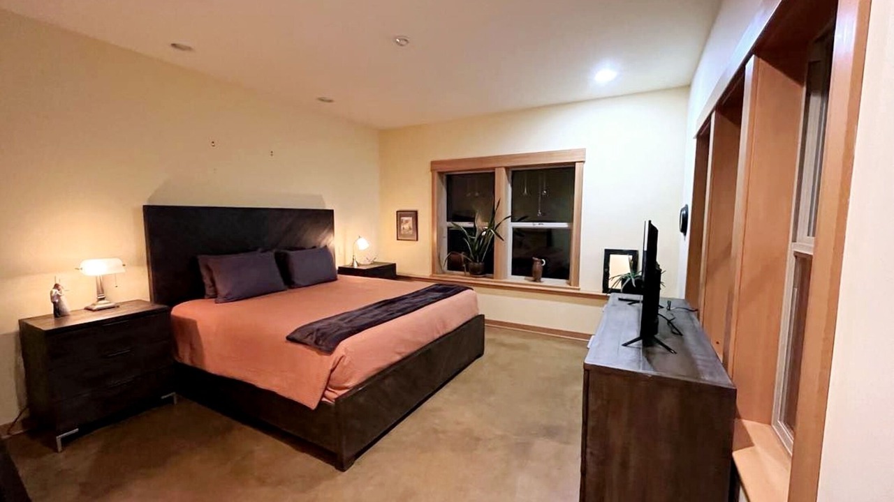 Photo of Bedroom in Port Orford