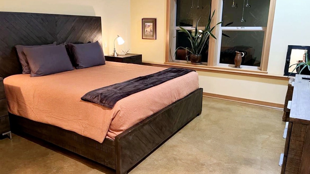 Photo of Bedroom in Port Orford