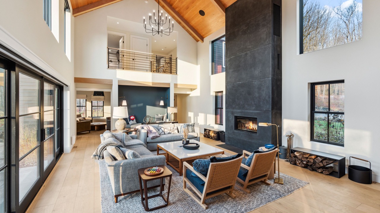 Photo of Livingroom in Stowe
