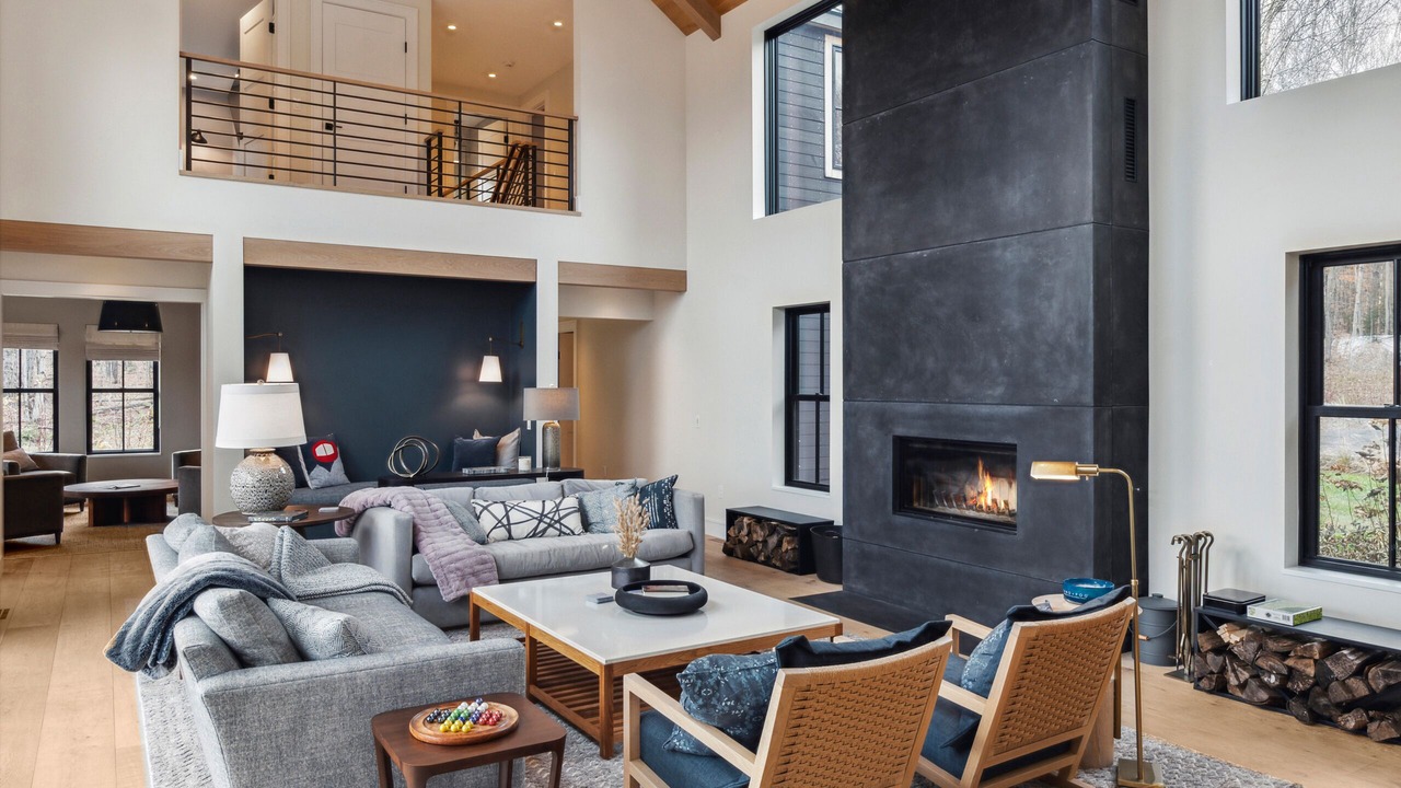 Photo of Livingroom in Stowe