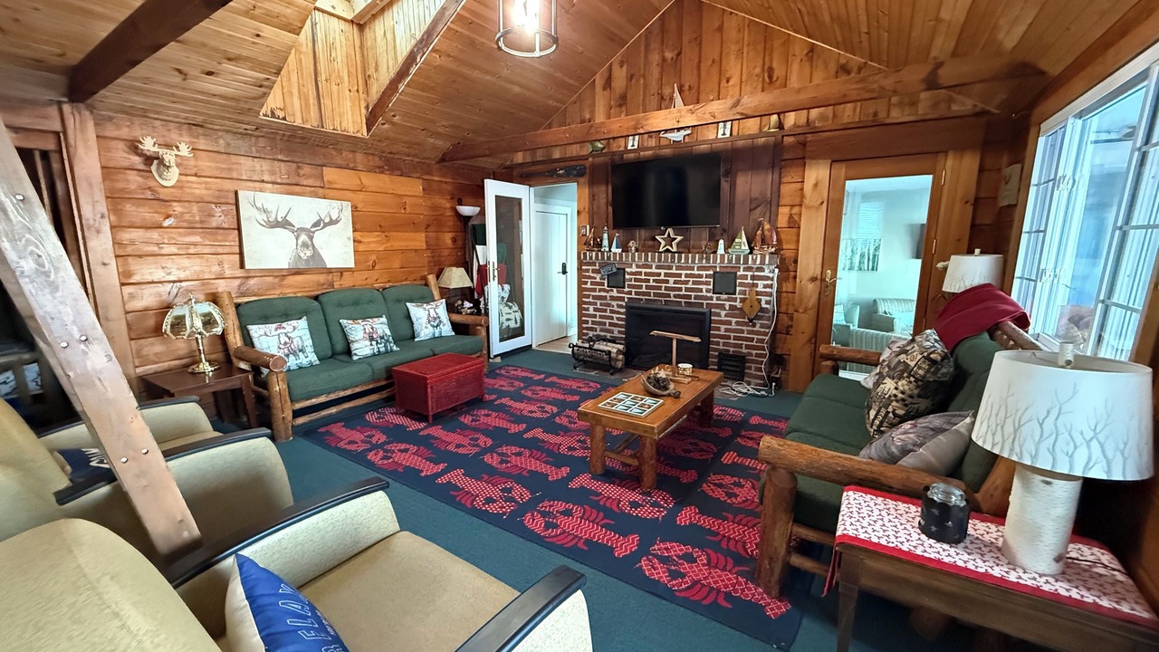 Photo of Livingroom in Fryeburg