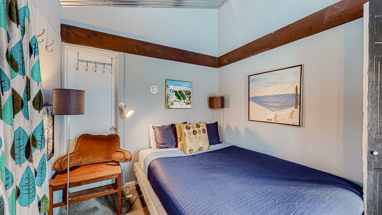 Photo of Bedroom in Stowe Hollow