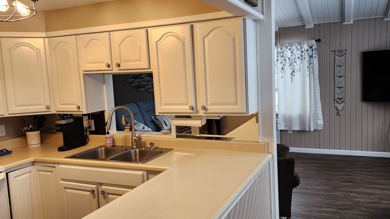Photo of Kitchen in Canadian Lakes