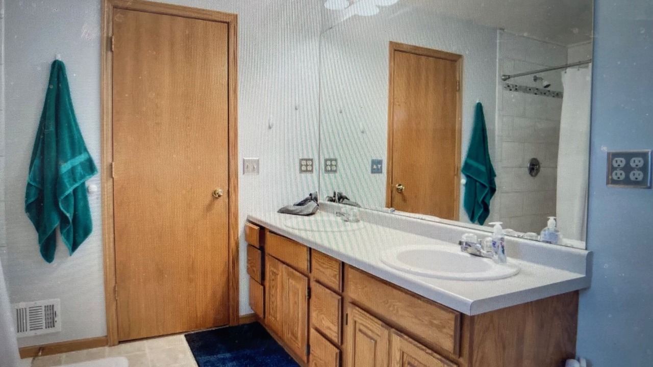 Photo of Bathroom in Woodbury
