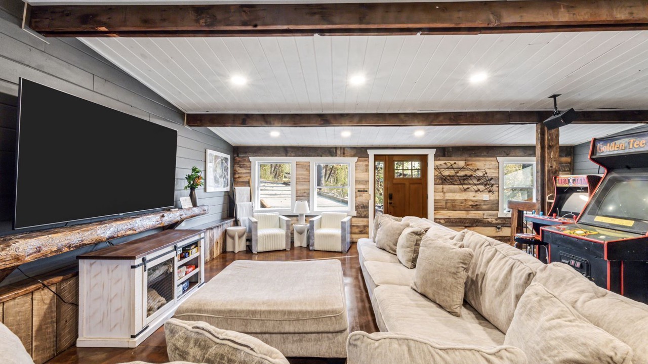 Photo of Livingroom in Black River Falls
