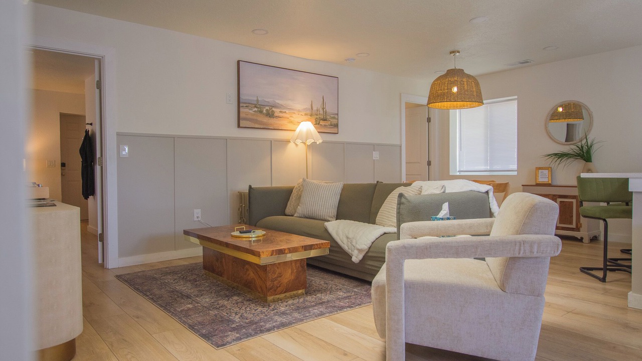 Photo of Livingroom in South Broadway
