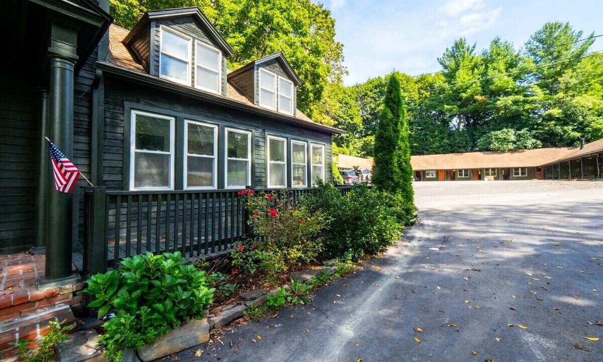 Photo of Outdoor in Hillsdale