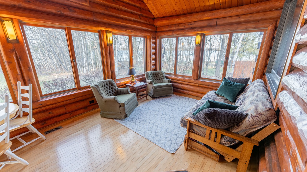 Photo of Livingroom in Gould City