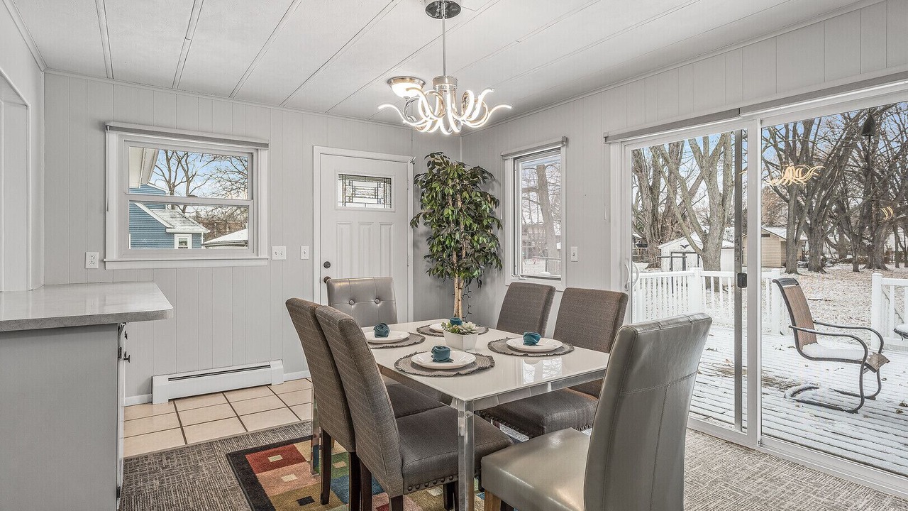 Photo of Livingroom in Vadnais Heights