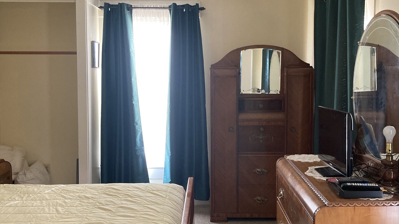 Photo of Bedroom in Lyndon