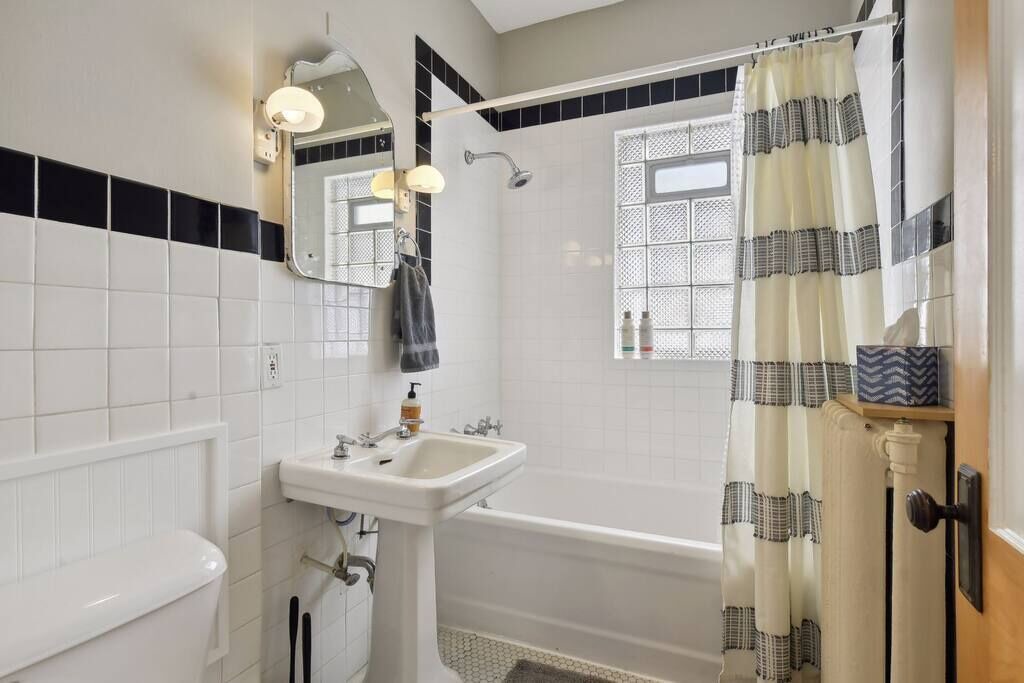 Photo of Bathroom in Linden Hills