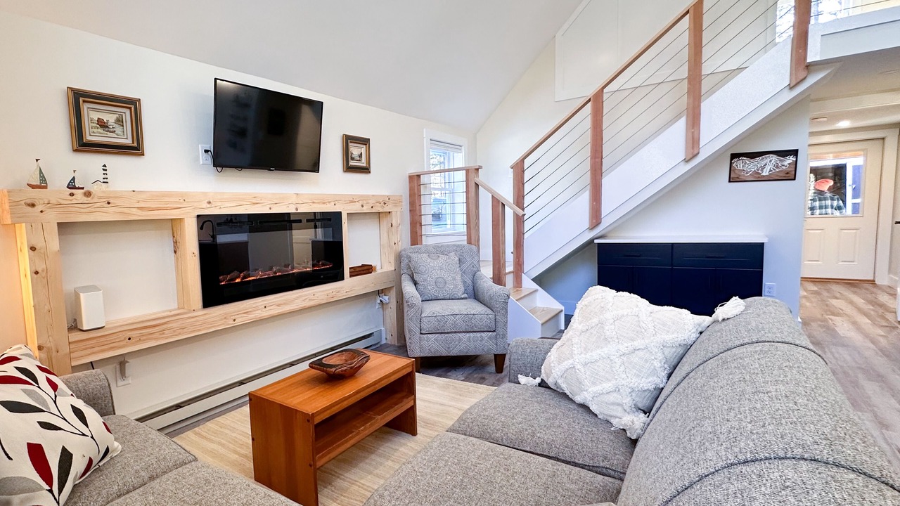 Photo of Livingroom in North Troy