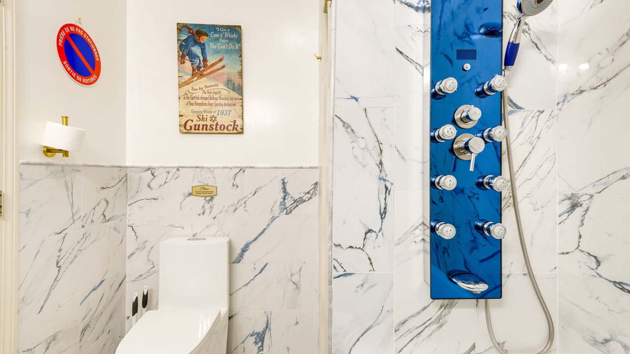 Photo of Bathroom in Drewsville