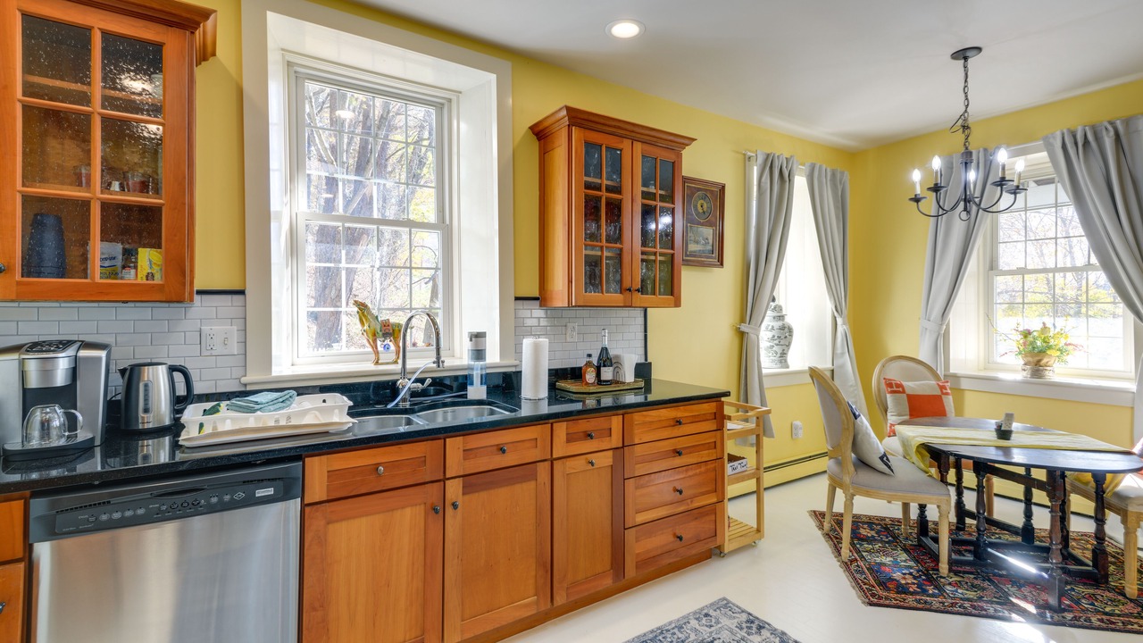 Photo of Kitchen in Drewsville