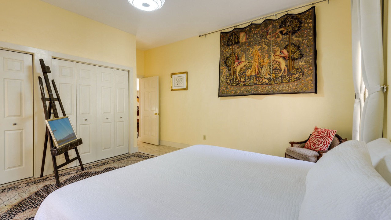 Photo of Bedroom in Drewsville