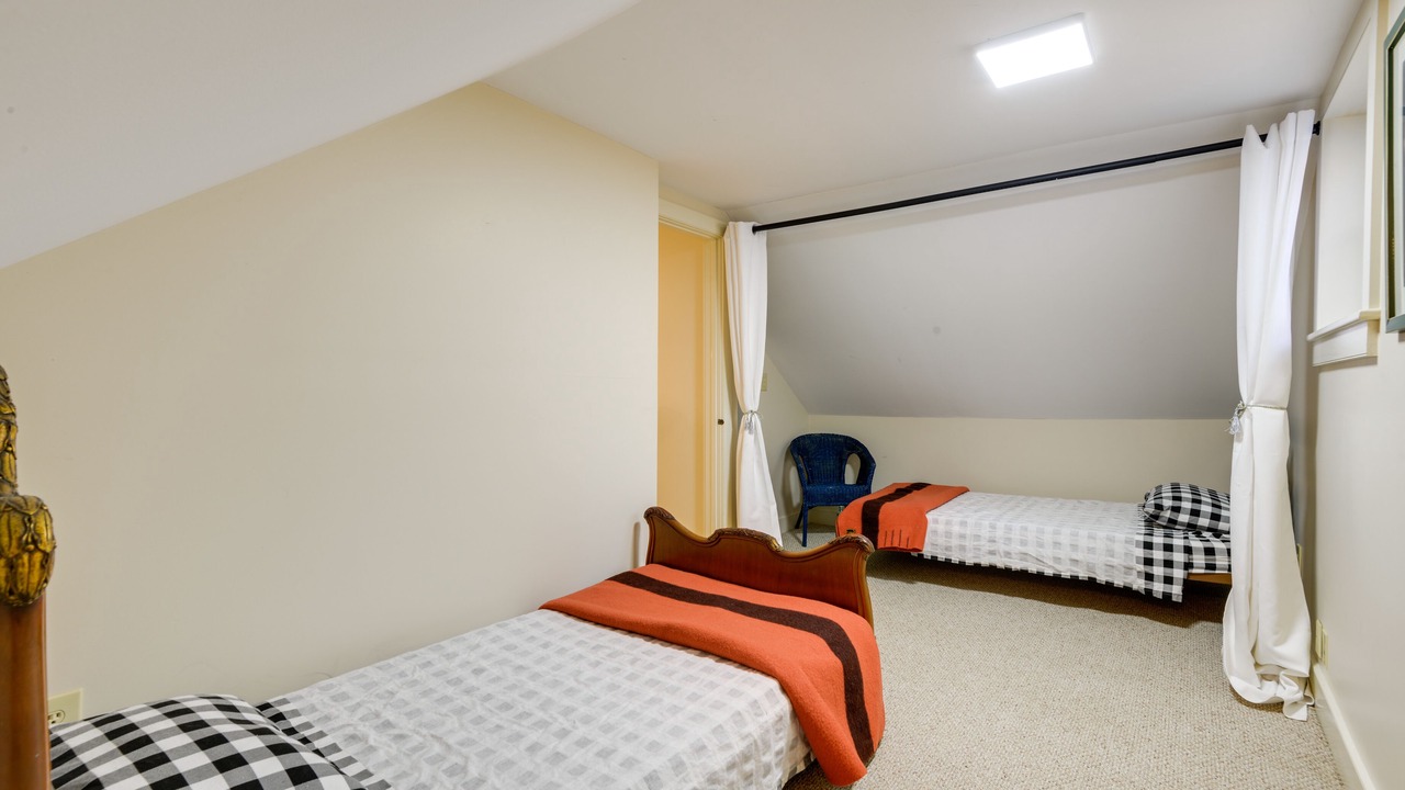 Photo of Bedroom in Drewsville