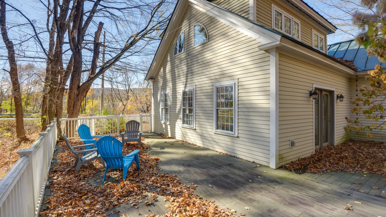 Photo of Patio Balcony in Drewsville