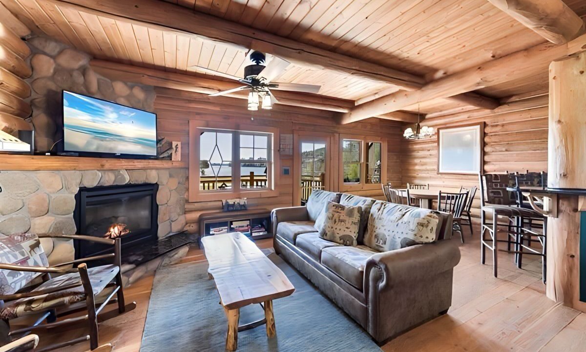 Photo of Livingroom in Saranac Lake
