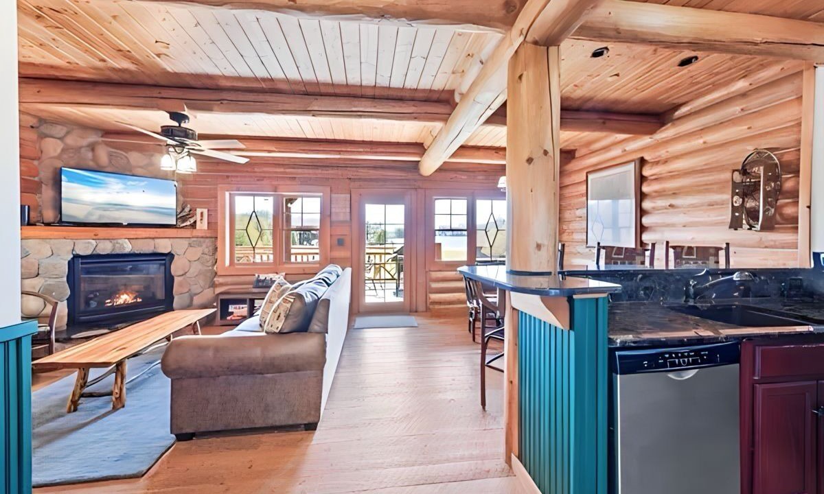 Photo of Livingroom in Saranac Lake