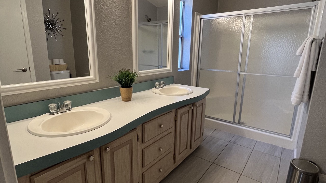 Photo of Bathroom in Tijeras