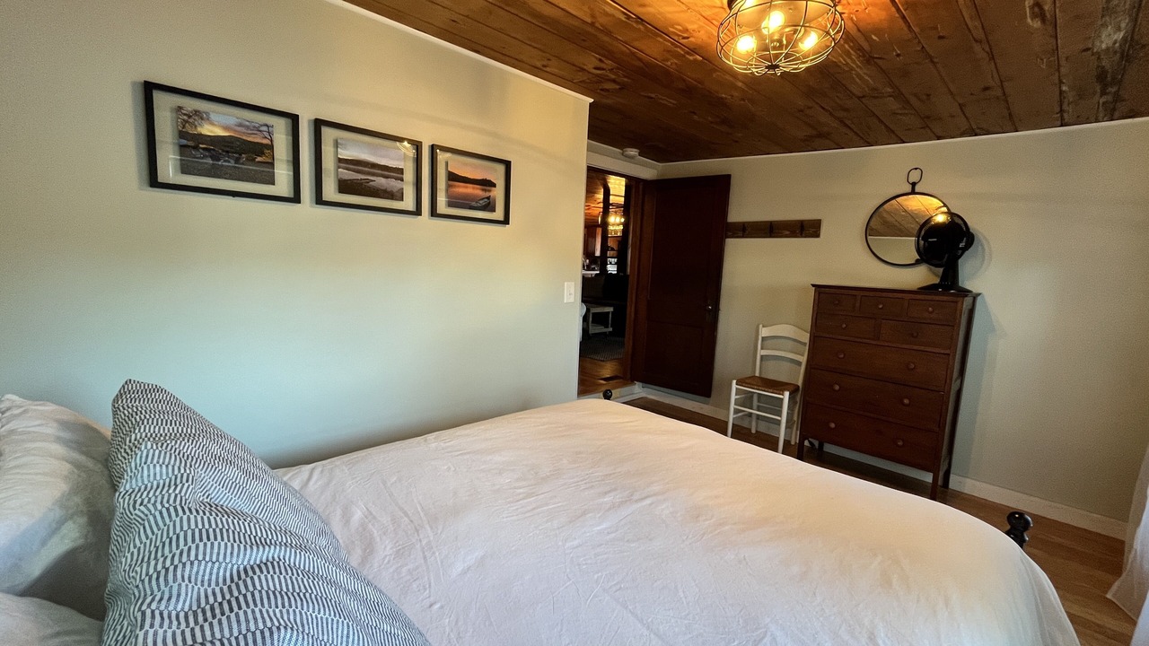 Photo of Bedroom in Weare